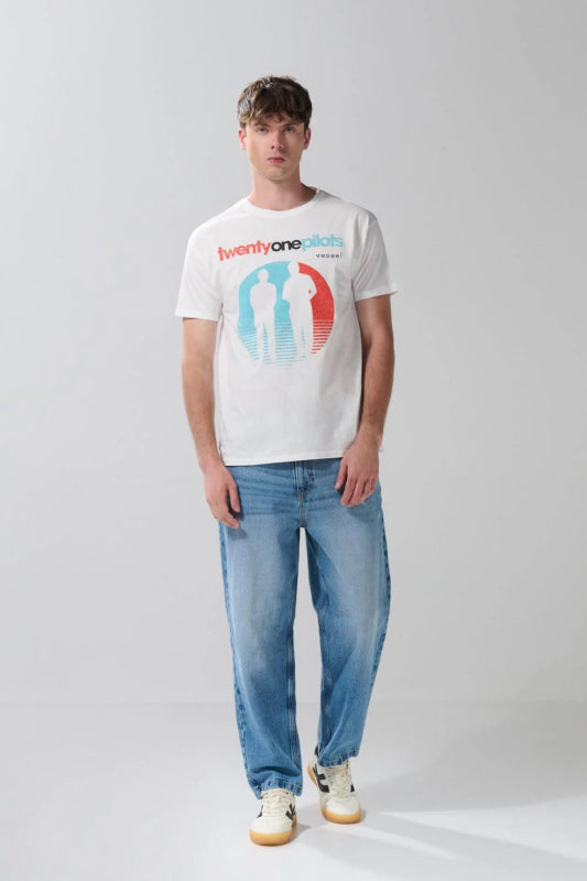 Camiseta crema de Twenty One Pilots con cuello redondo - Tiendu Honduras
