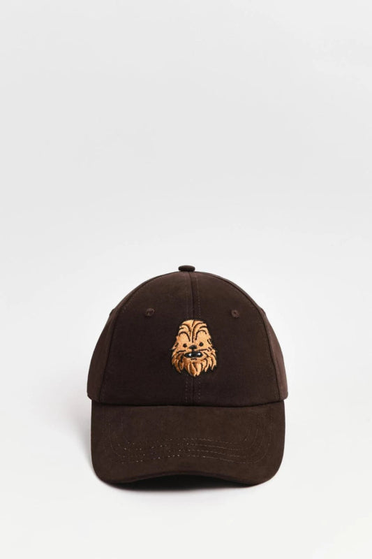 Gorra café oscura beisbolera con arte de Star Wars - Tiendu Honduras